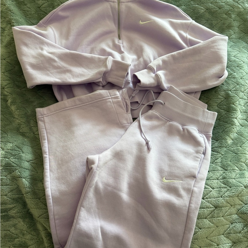 Nike Women's Light Purple Tracksuit